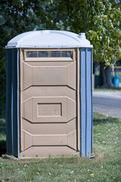 Best Portable bathroom rental  in Mounds View, MN